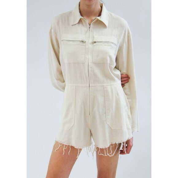 Jen’s Pirate Booty Amazon Palmetto Romper in Coconut Linen Size M - Picture 3 of 12